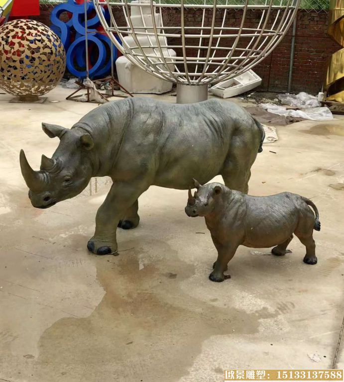 玻璃钢犀牛雕塑 动物雕塑1